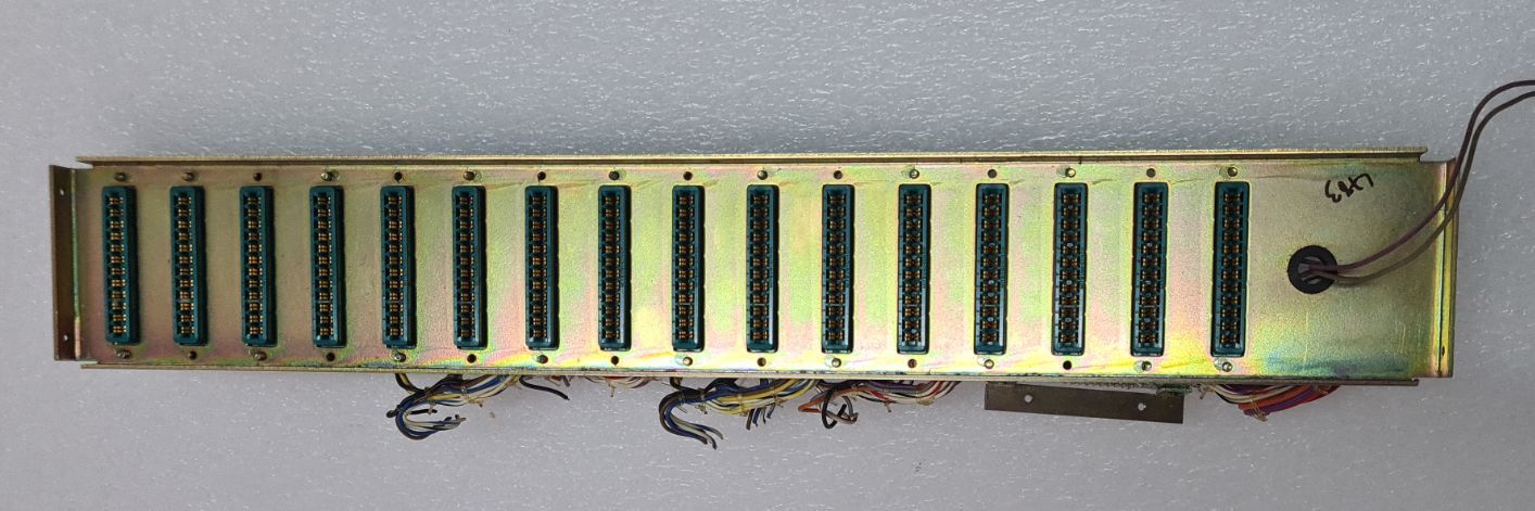 Teac 85-16 CONNECTOR BACK PLANE DBX PCB pcb 60505750