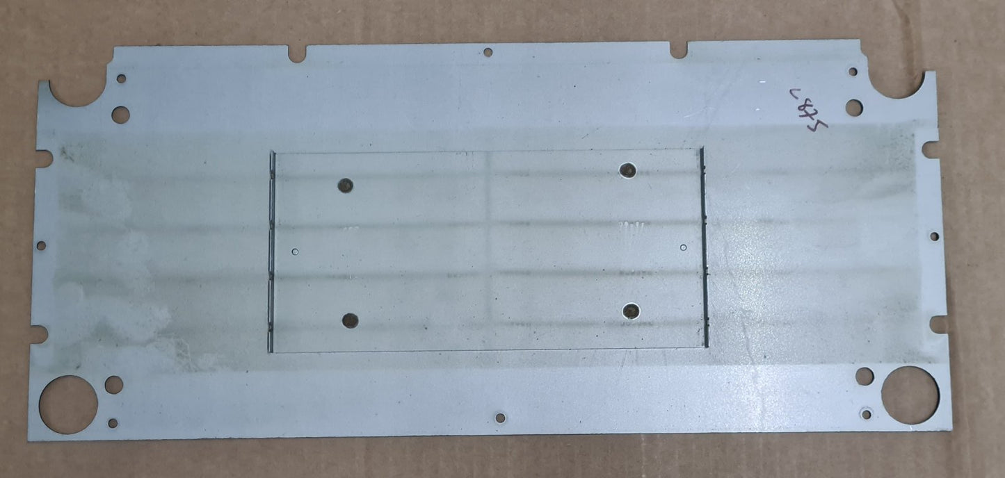 Tascam TSR-8 bottom panel