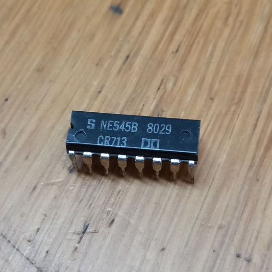 NE545B Dolby IC used original style