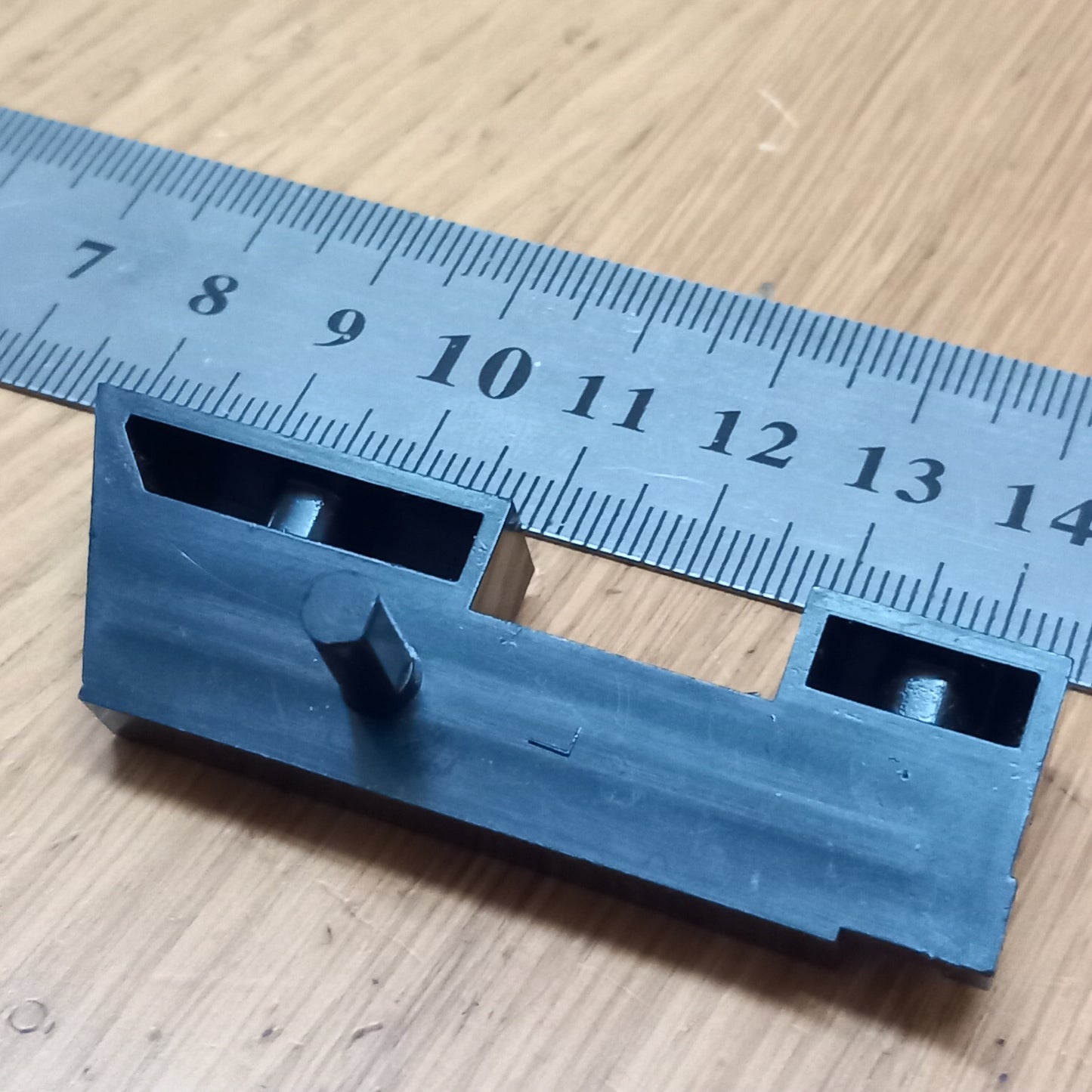 Tascam 112MK2 left or right hand cassette guide