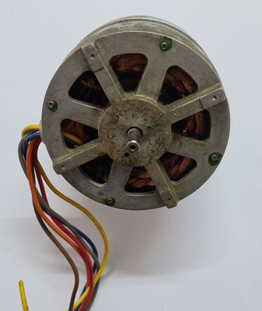 Teac A-4010S Capstan motor 70116 EM-281