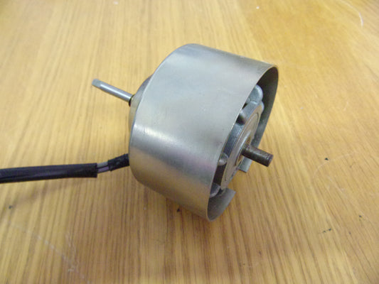 TEAC A-2050 Capstan motor and screen