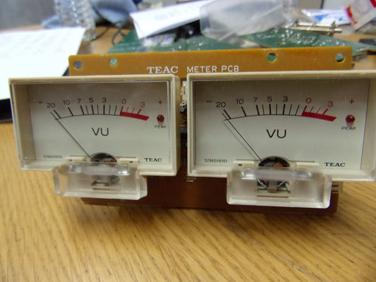 Teac Tascam M-3500 M-3700 Meter PCB 52102102-00 with VU meters