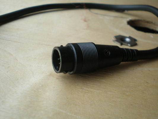 Fostex R8 12 pin plug cable to connectors from the remote