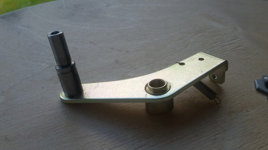 Fostex Model 80 pinch roller peg capstan assembly